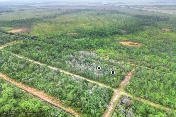 302 & 304 IXORA DR, Indian Lake Estates, FL 33855