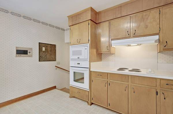 1010 Wheeler Drive, Hanahan, SC 29410