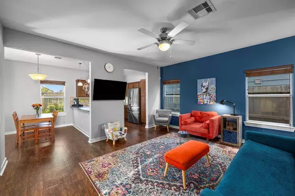 4323 Robertson ST, Houston, TX 77009