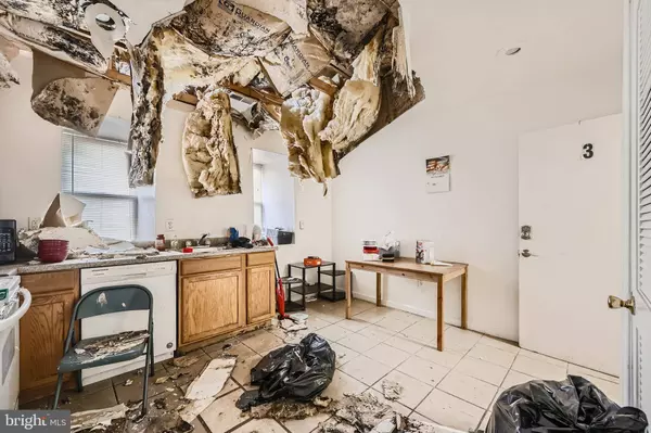 2429 BARCLAY ST, Baltimore, MD 21218