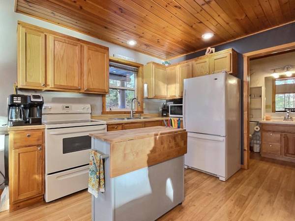 14567 MISTY PINES LN, Lac Du Flambeau, WI 54538