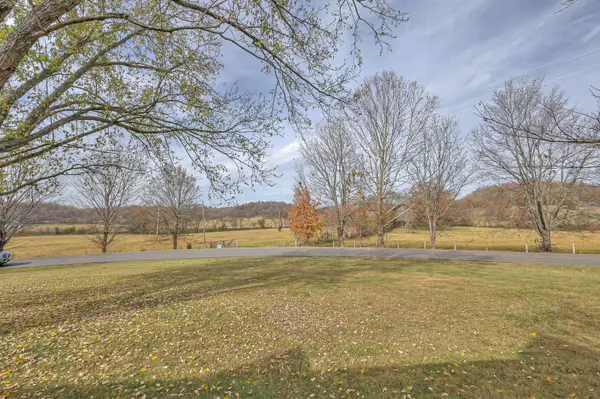 1737 Wilkes Ln, Spring Hill, TN 37174