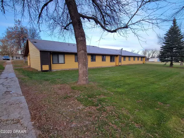 630/646 LEWIS Avenue, Larimore, ND 58251