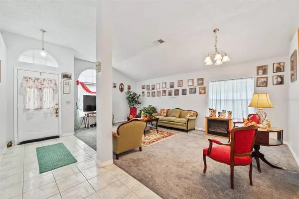 9809 LONG MEADOW DR, Tampa, FL 33615