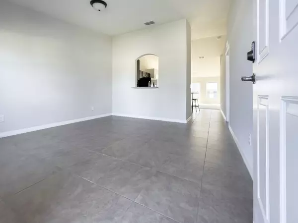 3 Bedrooms 2 Bathrooms and 2 Car garage Home for Sale in Davenport, Fl