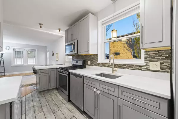 4029 Wesley Terrace, Schiller Park, IL 60176