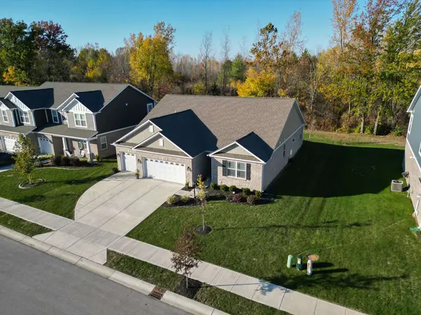 6198 Dugan DR, Whitestown, IN 46075