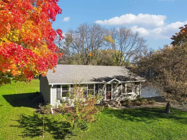 112220 James CT, Chaska, MN 55318