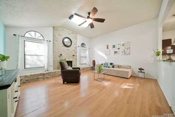 11107 QUAIL RISE, San Antonio, TX 78249-3369