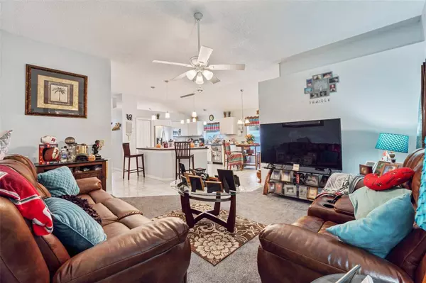 9809 LONG MEADOW DR, Tampa, FL 33615