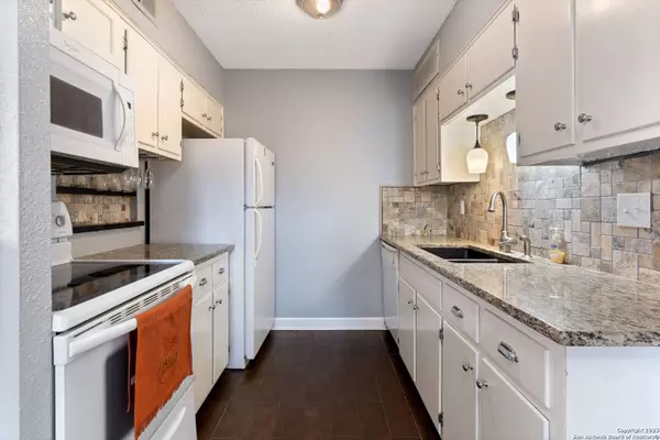 9915 Powhatan Dr UNIT G-5, San Antonio, TX 78230