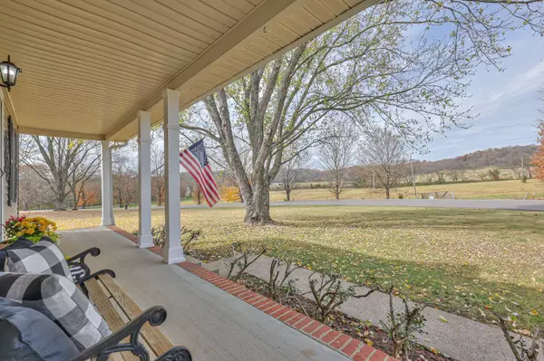 1737 Wilkes Ln, Spring Hill, TN 37174