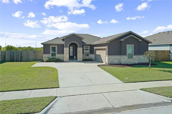 7614 Ruby DR, Corpus Christi, TX 78414