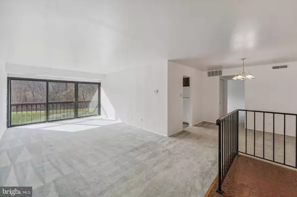 12710 VEIRS MILL RD #103, Rockville, MD 20853