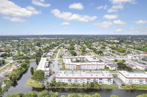 1280 NW 43rd Ave #206, Lauderhill, FL 33313