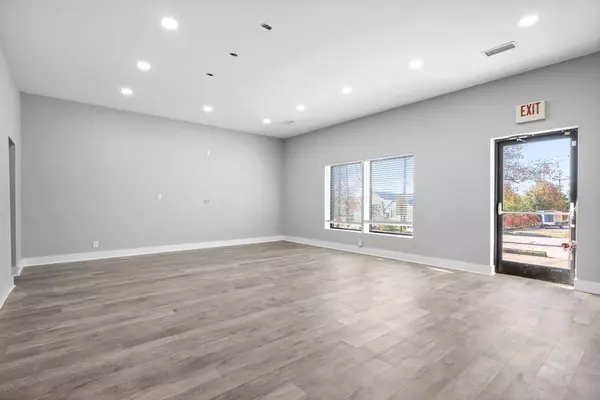 131 Corporate Dr, Clarksville, TN 37040