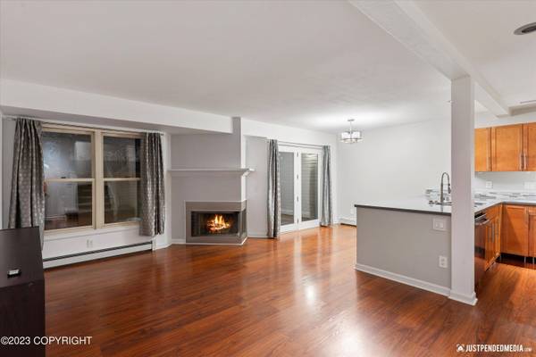 6450 E Northern Lights BLVD #10D, Anchorage, AK 99504