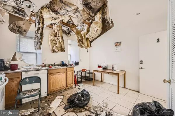 2429 BARCLAY ST, Baltimore, MD 21218