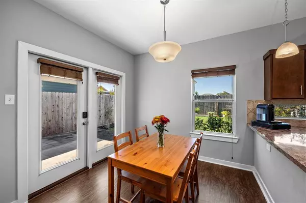 4323 Robertson ST, Houston, TX 77009