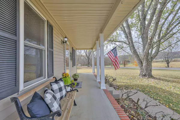 1737 Wilkes Ln, Spring Hill, TN 37174