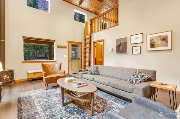 7464 Olsen DR, Glacier, WA 98922