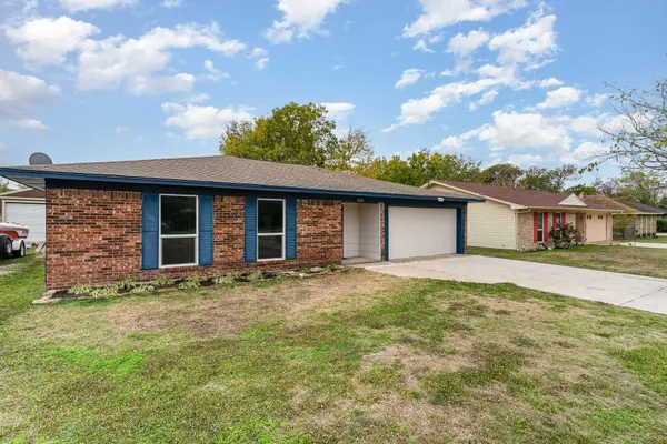 4222 Main Street, Rowlett, TX 75088