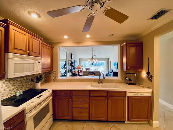 3675 Amberly CIR #C308, Naples, FL 34112