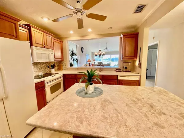 3675 Amberly CIR #C308, Naples, FL 34112