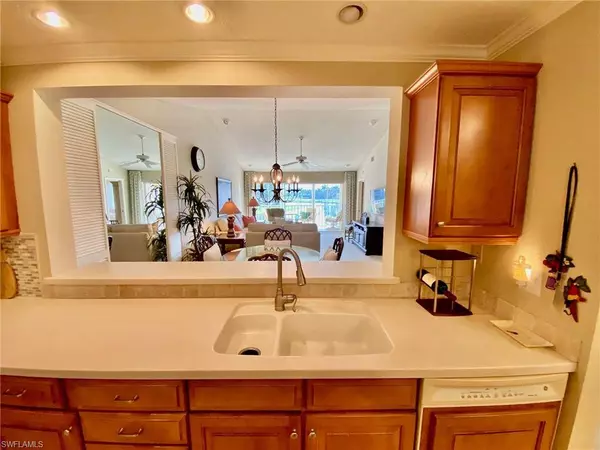 3675 Amberly CIR #C308, Naples, FL 34112