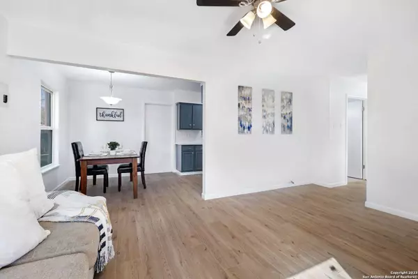 211 JOE BLANKS ST, San Antonio, TX 78237-2330