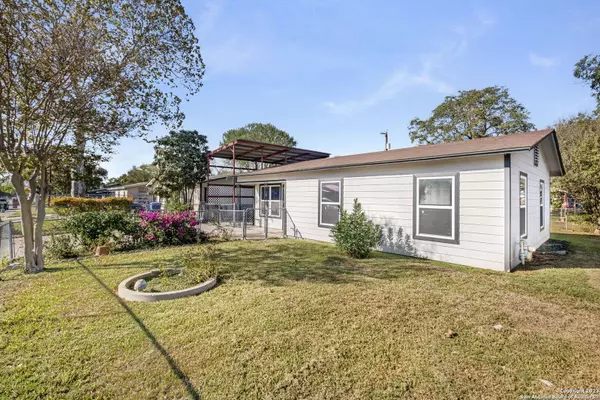 211 JOE BLANKS ST, San Antonio, TX 78237-2330