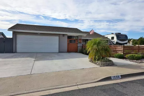 1596 Arnheim Ct, El Cajon, CA 92021