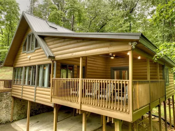 366 Spindrift Ct, Ellijay, GA 30540