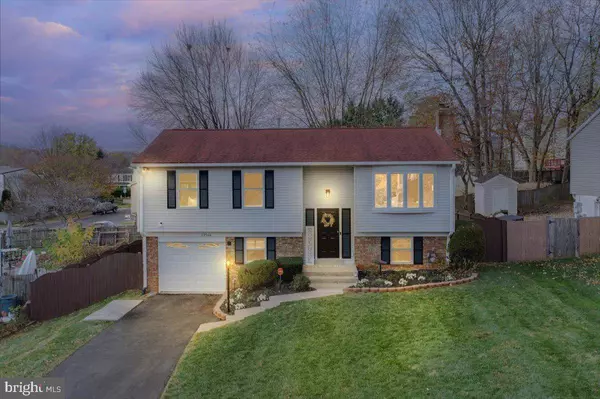 13566 PRINCEDALE DR, Woodbridge, VA 22193