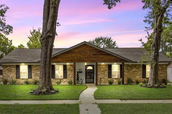 6031 Autumn Forest DR, Houston, TX 77092