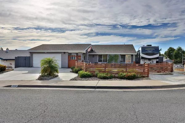 1596 Arnheim Ct, El Cajon, CA 92021