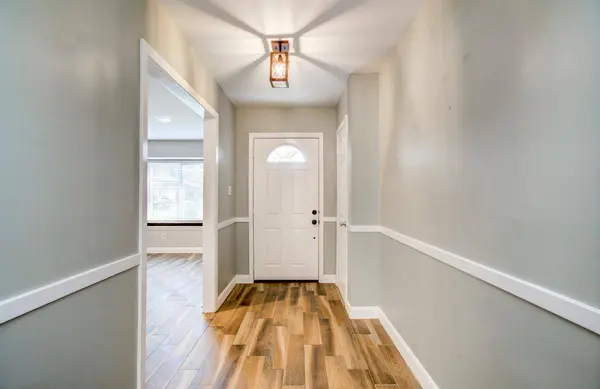 10522 Barwood DR, Houston, TX 77043