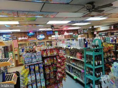 111 CRESCENT BLVD, Gloucester City, NJ 08030