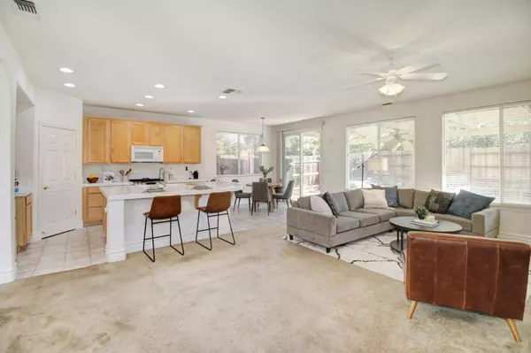 1490 43rd AVE, Sacramento, CA 95822