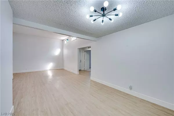 4313 Devlin Green Court, Las Vegas, NV 89110