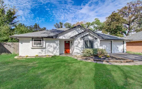 10522 Barwood DR, Houston, TX 77043