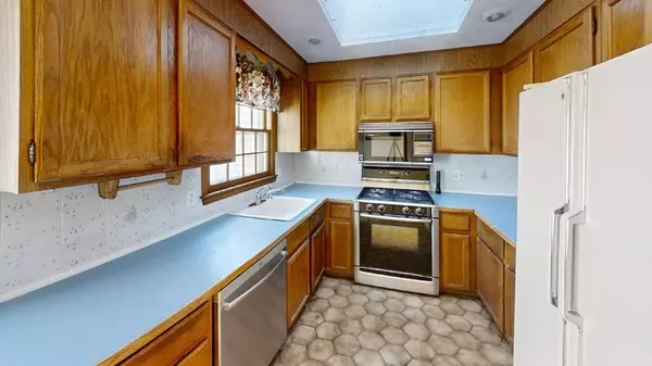 12 Brattle Drive, Yarmouth, MA 02675