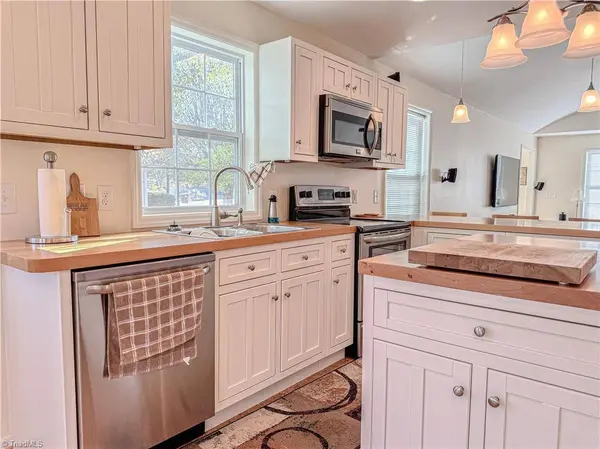 303 Amhurst AVE, High Point, NC 27260