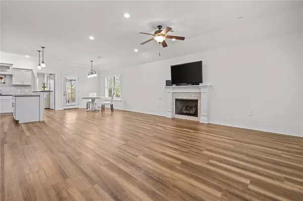 4506 W Divide Drive, Fayetteville, AR 72704