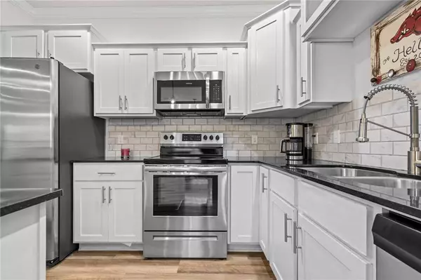 4506 W Divide Drive, Fayetteville, AR 72704