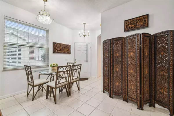 2609 EAGLE GREENS DR #2609, Plant City, FL 33566