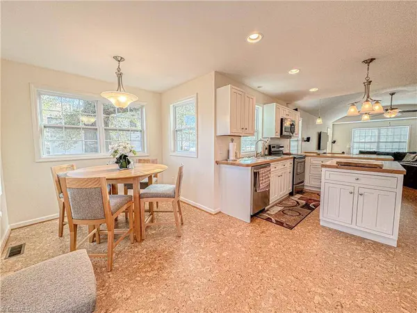 303 Amhurst AVE, High Point, NC 27260