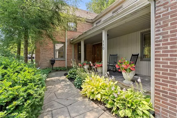 110 Brookpark, Canfield, OH 44406