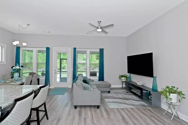 100 Red Maple DR, Peachtree City, GA 30269