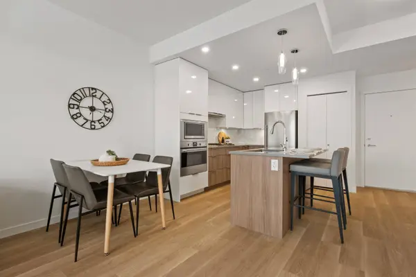 11639 227 ST #407, Maple Ridge, BC V2X 9B2